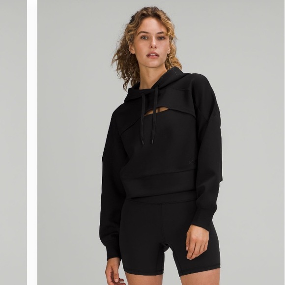 lululemon athletica Tops - Lululemon get centered crop hoodie in black